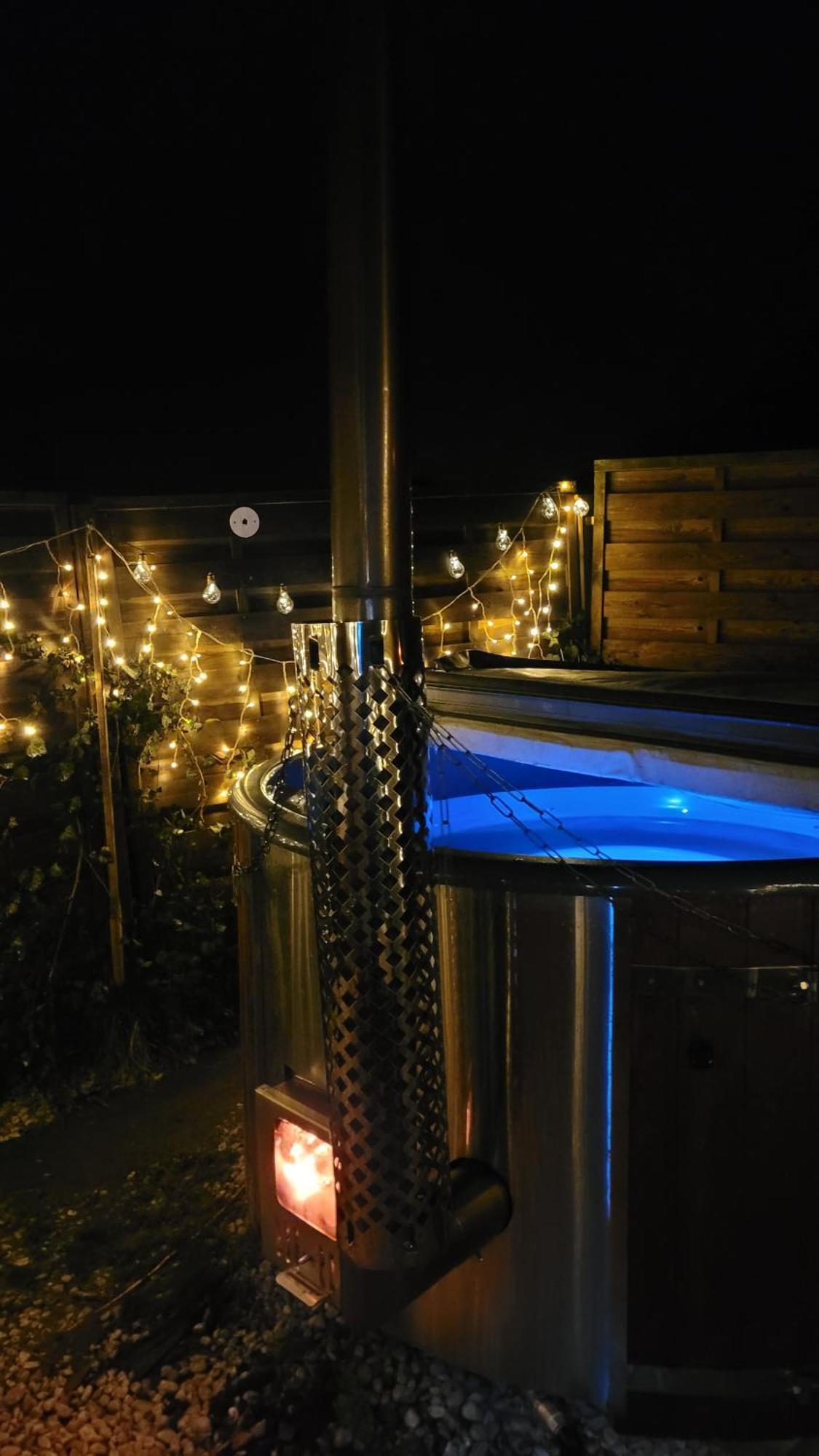 Ruhig Gelegene, Top Moderne Ferienwohnung - Hot Tub Und Sauna Gegen Aufpreis Neuhaus an Der Eger ภายนอก รูปภาพ
