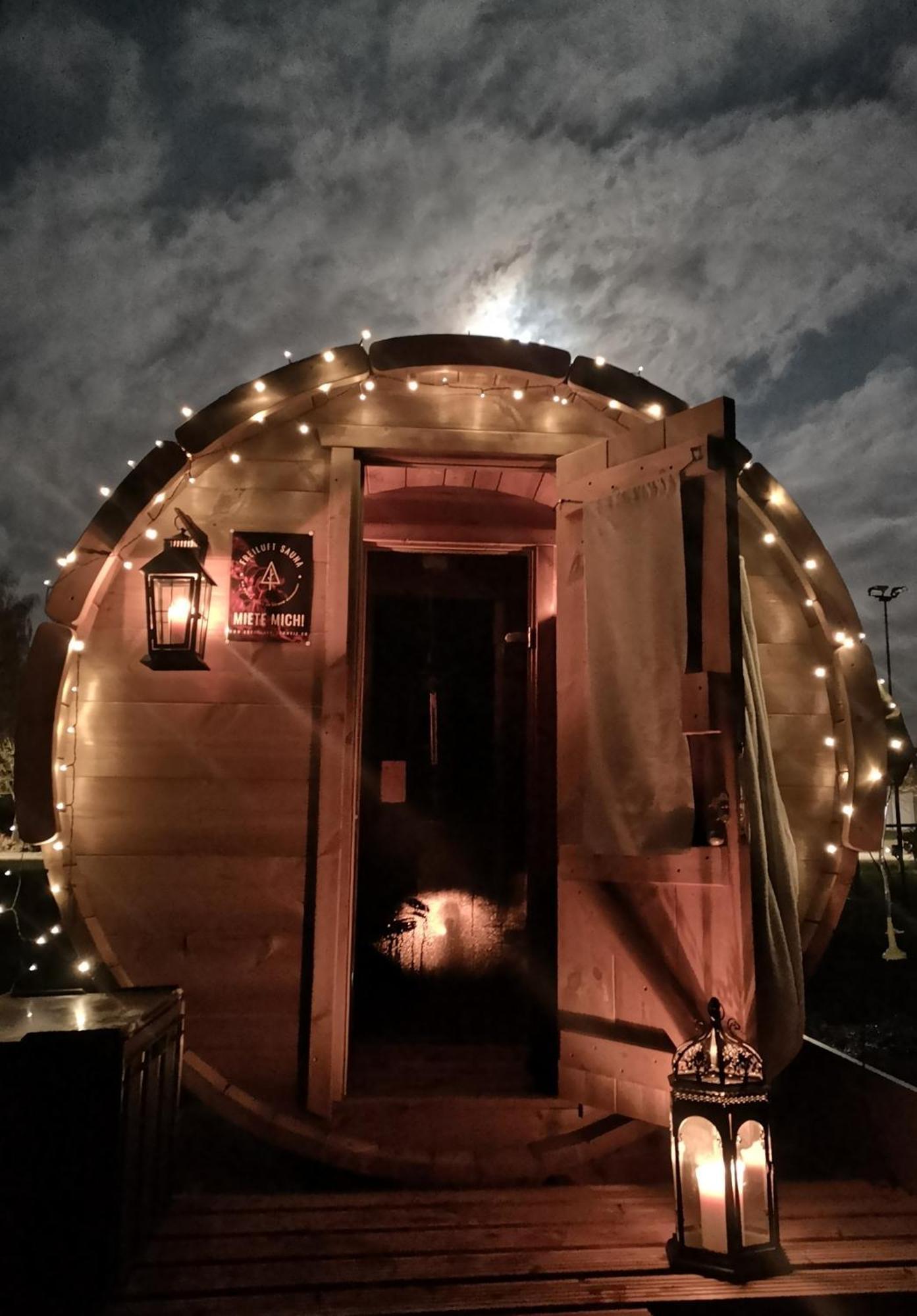 Ruhig Gelegene, Top Moderne Ferienwohnung - Hot Tub Und Sauna Gegen Aufpreis Neuhaus an Der Eger ภายนอก รูปภาพ